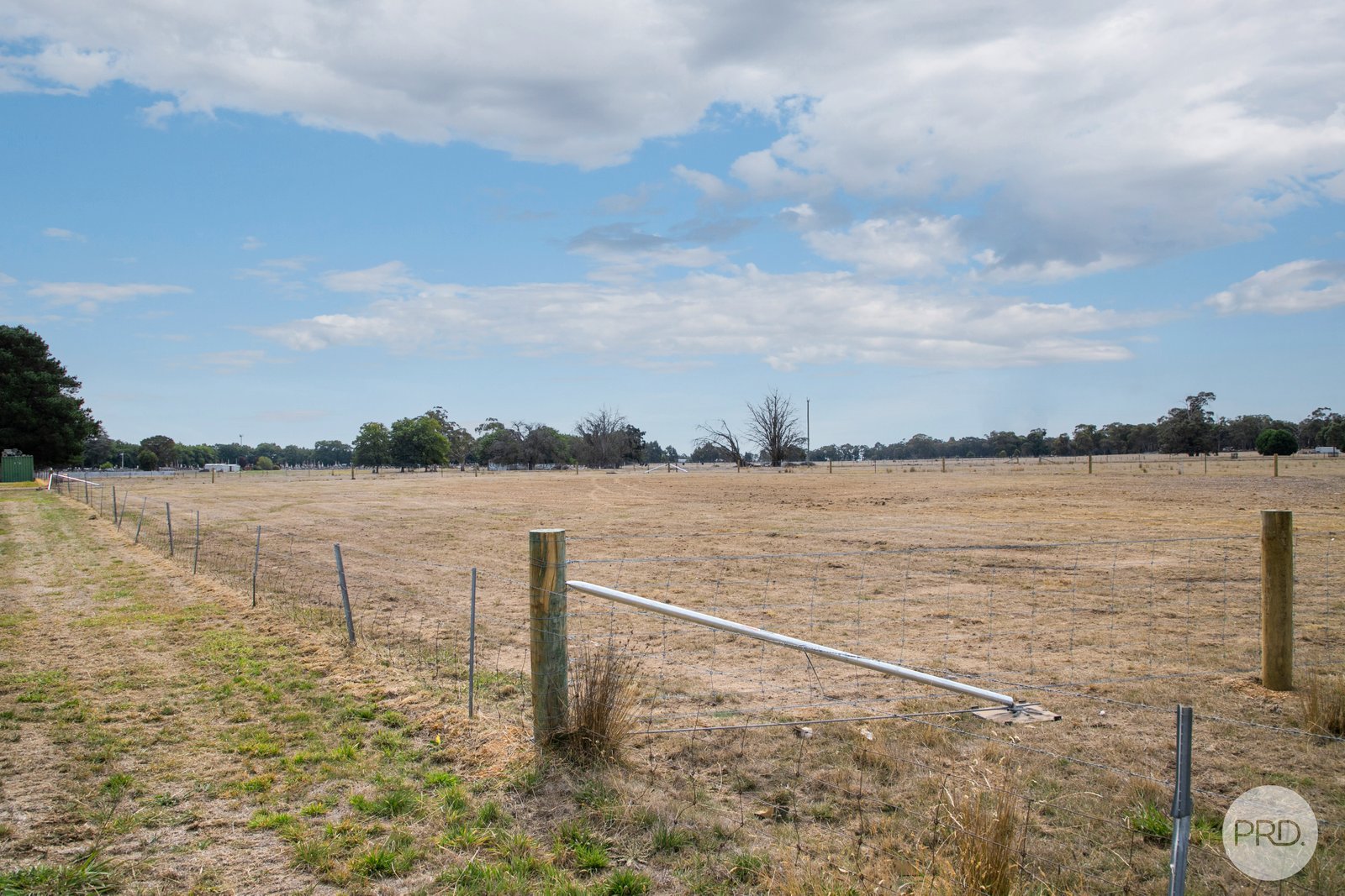 2 Broomfield Road CRESWICK 3