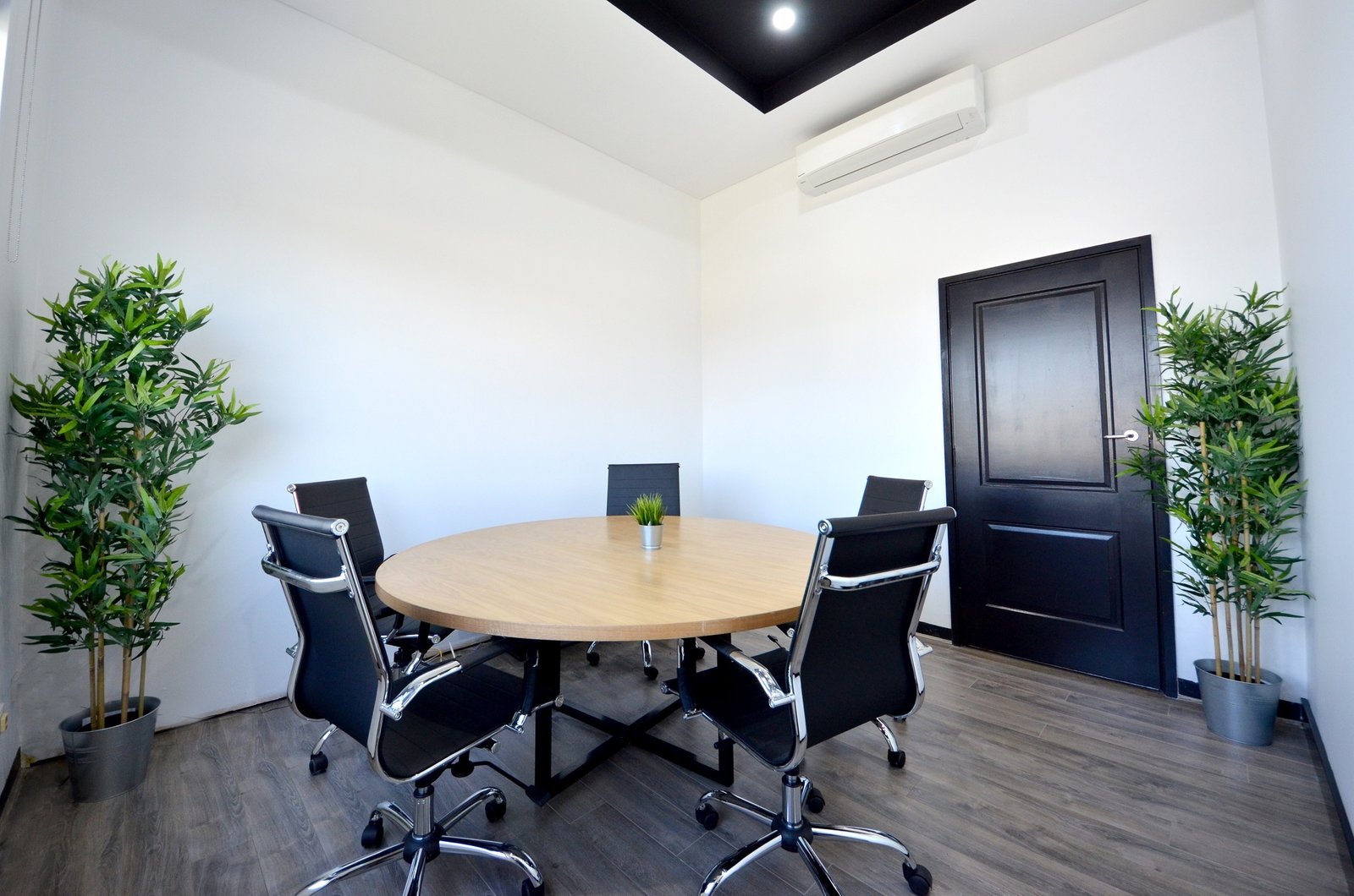Gallery: 27 Advantage Road