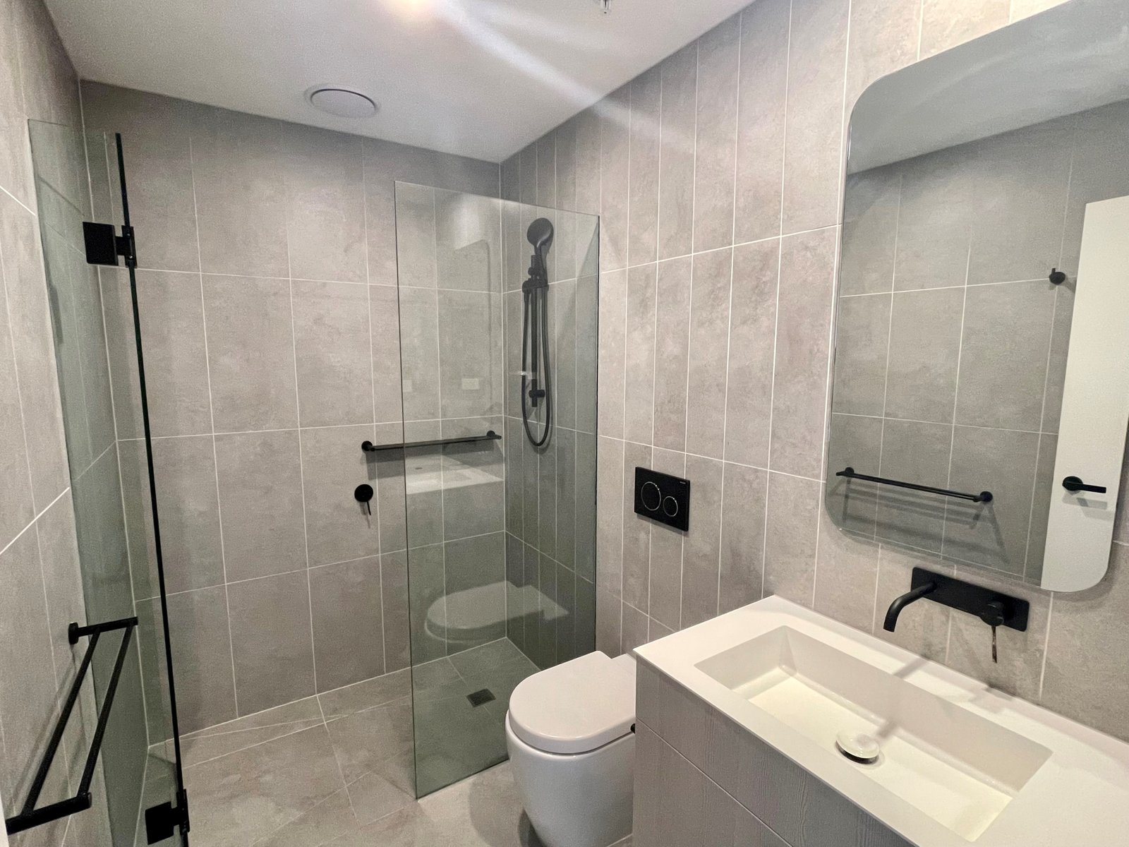 Gallery: M2 216/864 Blackburn Road