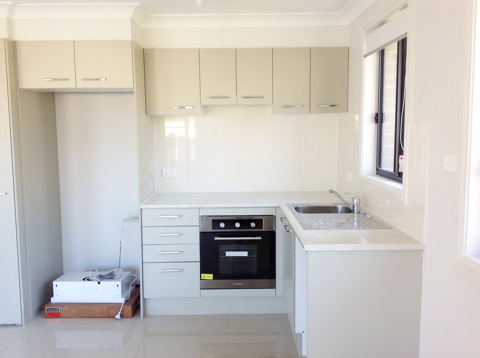  MACQUARIE FIELDS 6