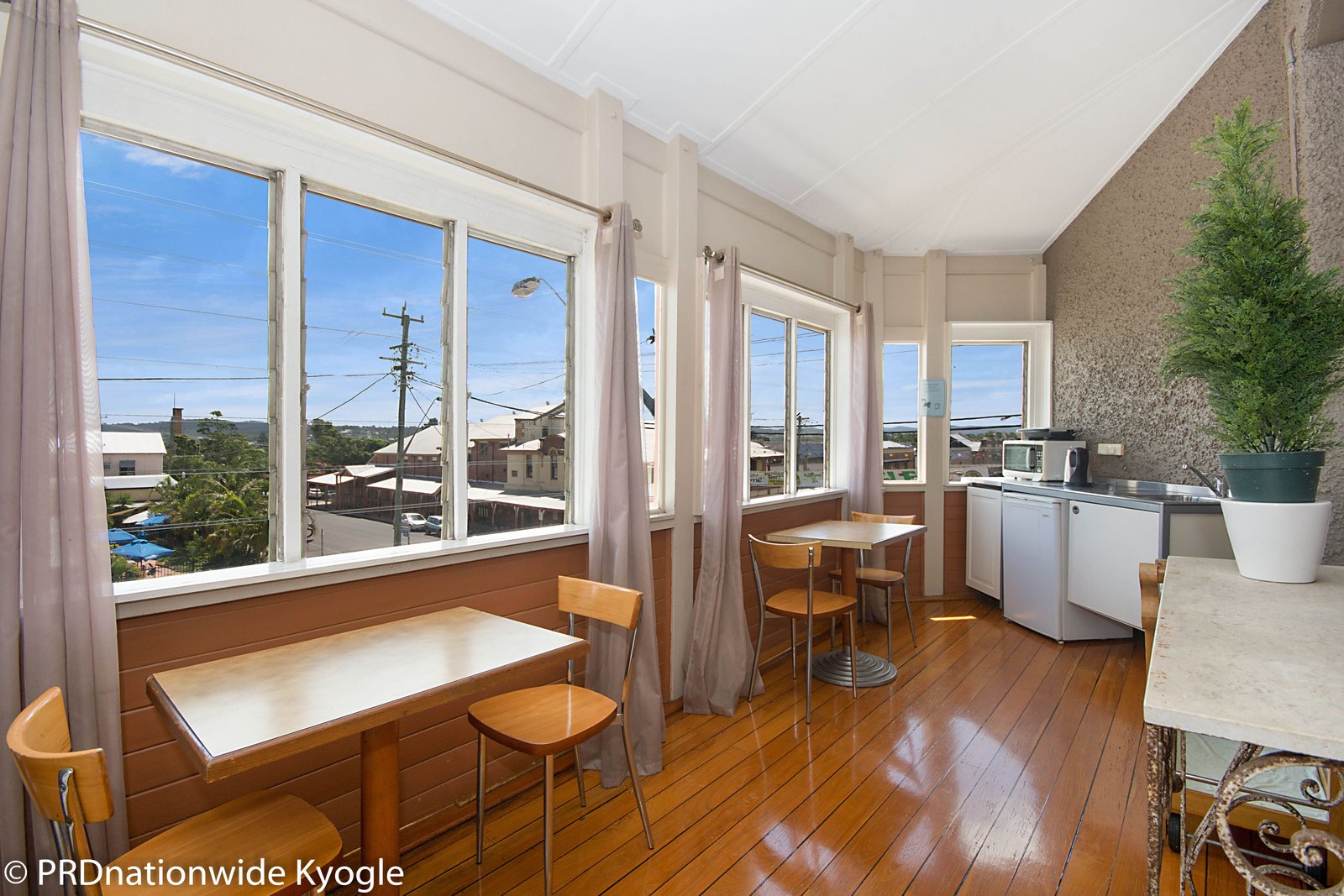 Office 2/138 Summerland Way KYOGLE 3