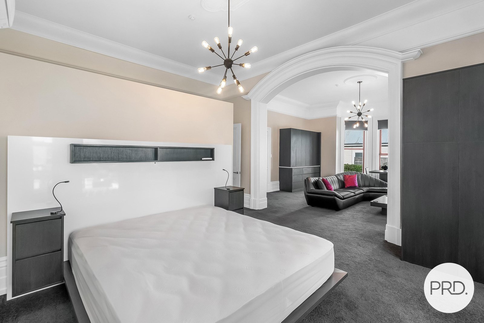 Ogilvie Suite/23 Stoke Street NEW TOWN 6