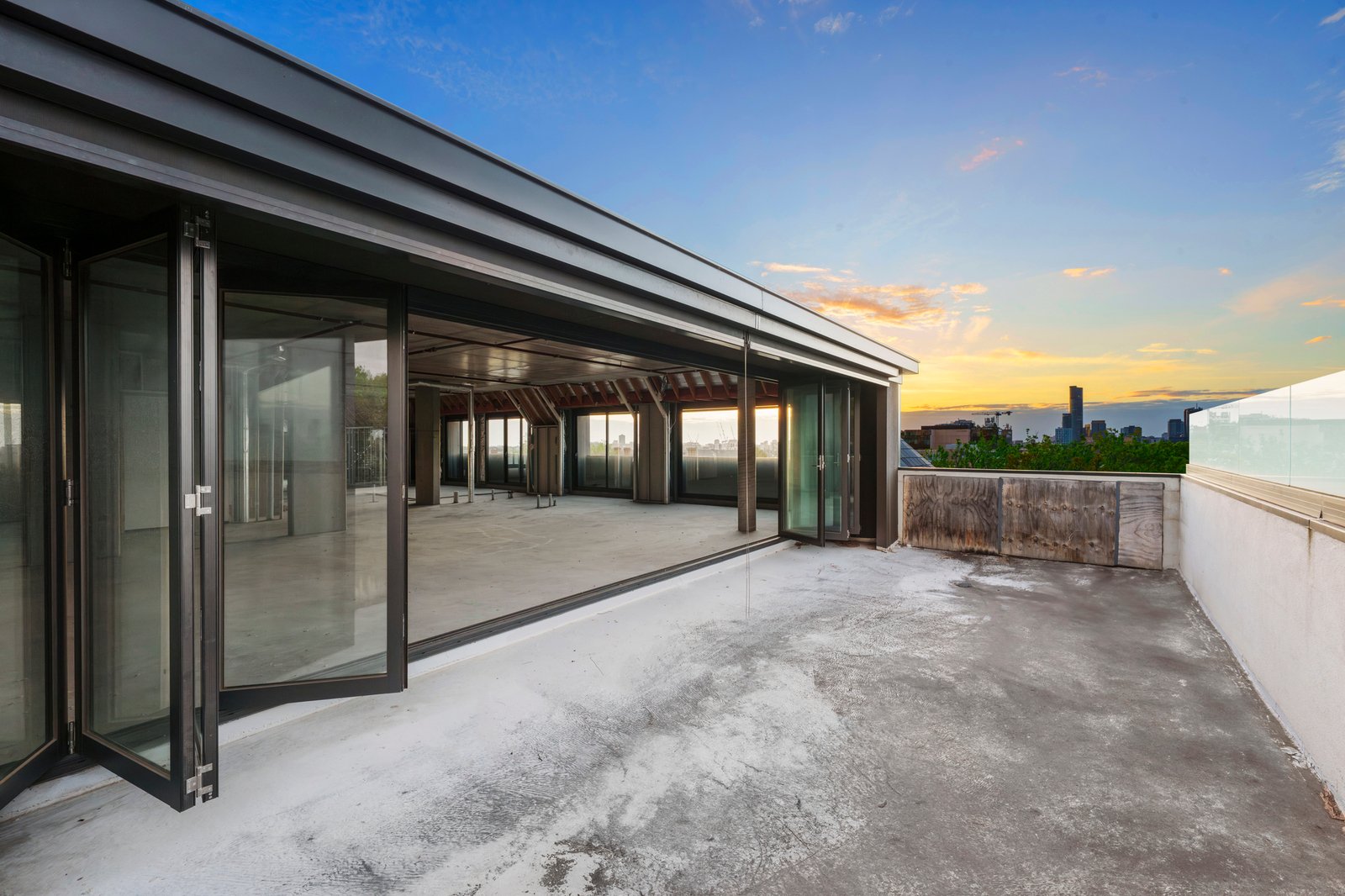 Penthouse, 14 Lascelles Avenue, Toorak, 3142