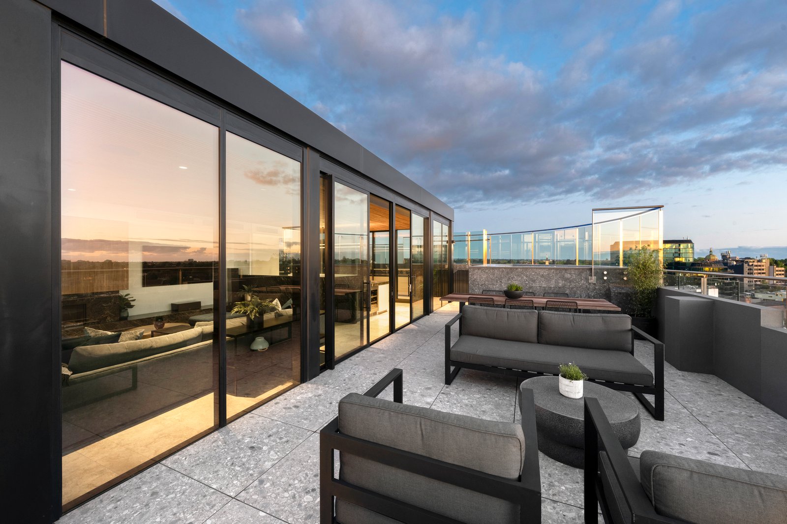 Penthouse, 9 Porter Street, Hawthorn East, 3123