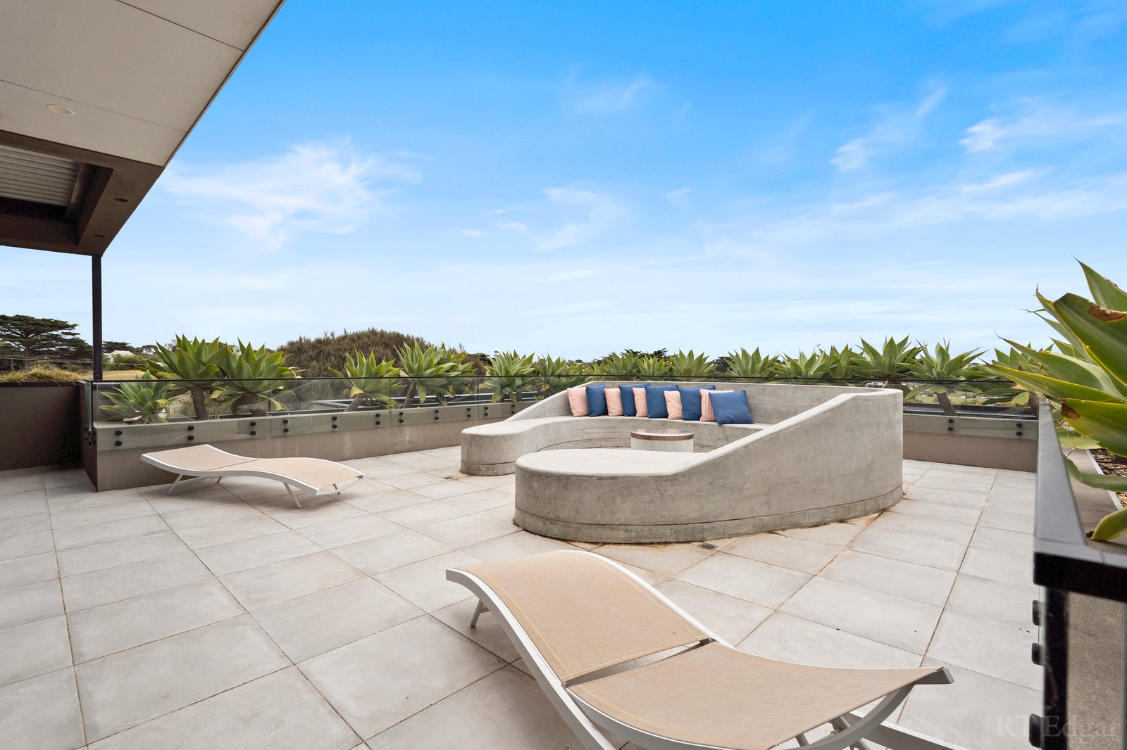 Real Estate and Property in Penthouse/142 Ocean Beach Road, Sorrento, VIC