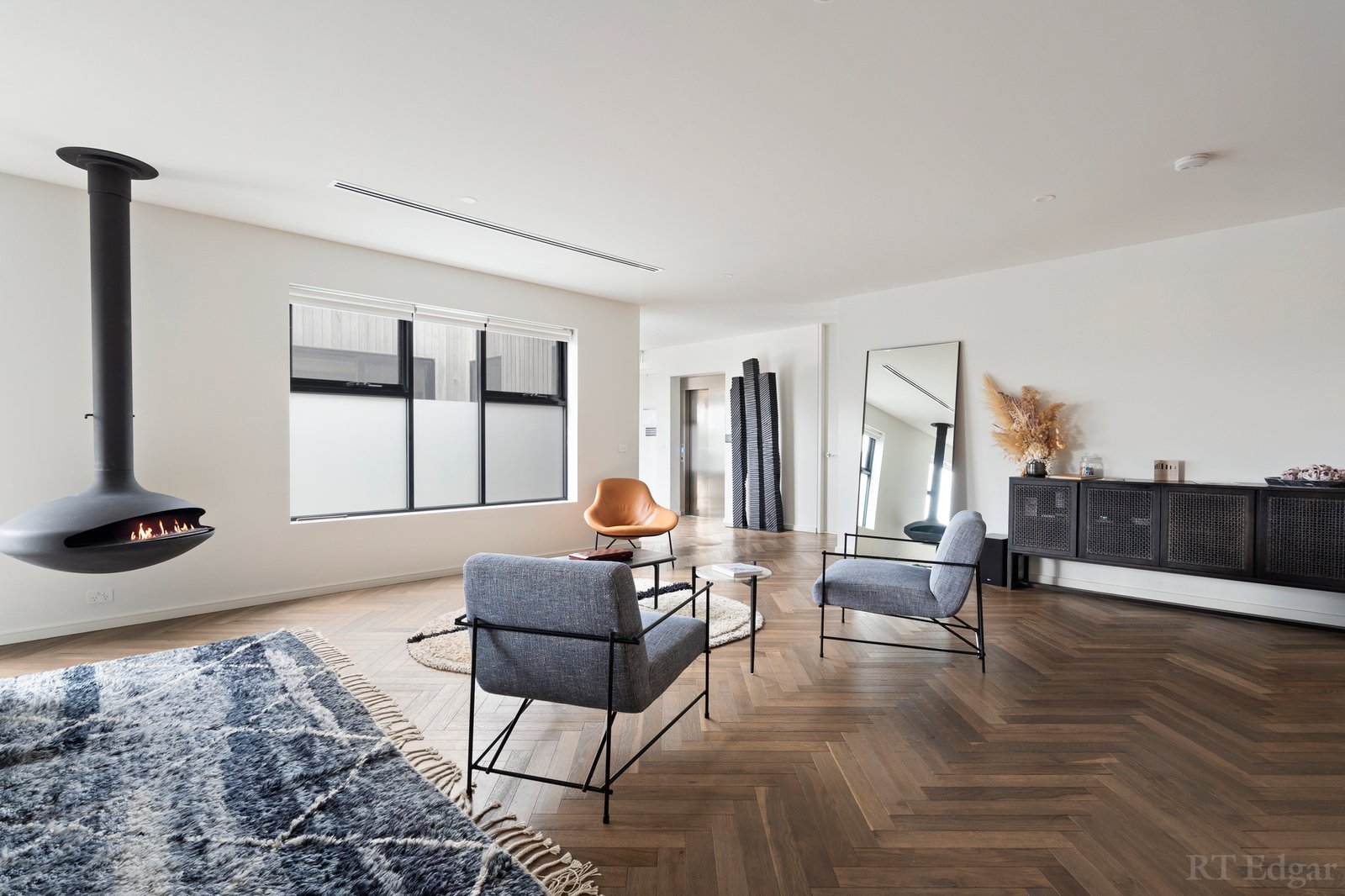 Real Estate and Property in Penthouse/142 Ocean Beach Road, Sorrento, VIC