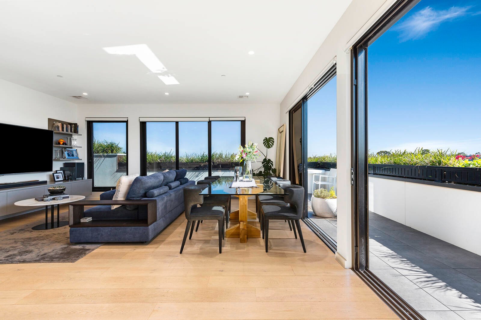 Real Estate and Property in Penthouse/18 Hamilton Street, Bentleigh, VIC