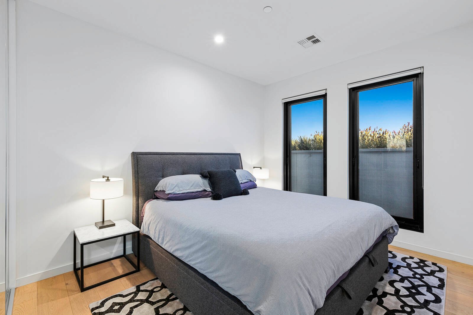 Real Estate and Property in Penthouse/18 Hamilton Street, Bentleigh, VIC