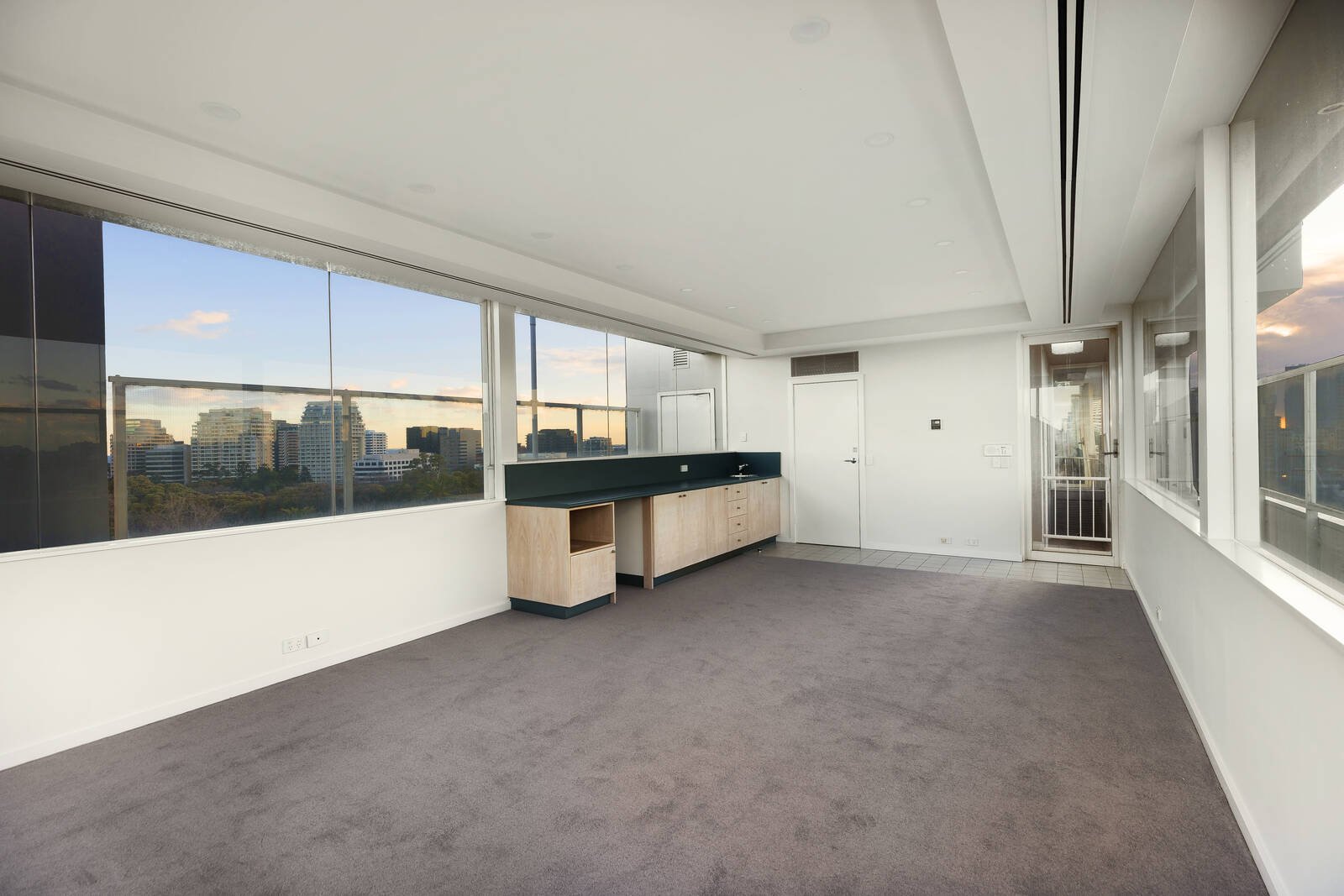 Real Estate and Property in Penthouse/19 Park Street, South Yarra, VIC