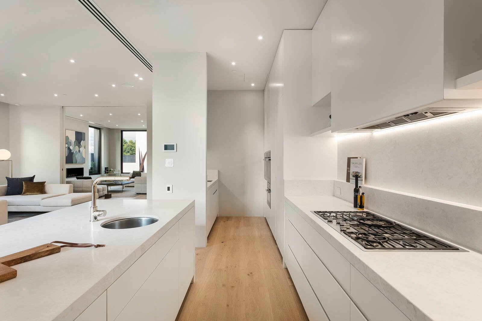 Real Estate and Property in Penthouse/209a Kooyong Road, Toorak, VIC