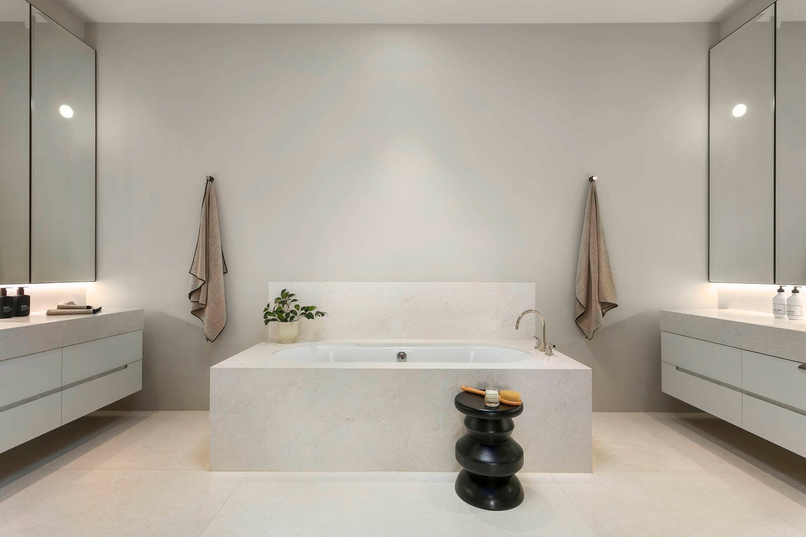 Real Estate and Property in Penthouse/209a Kooyong Road, Toorak, VIC