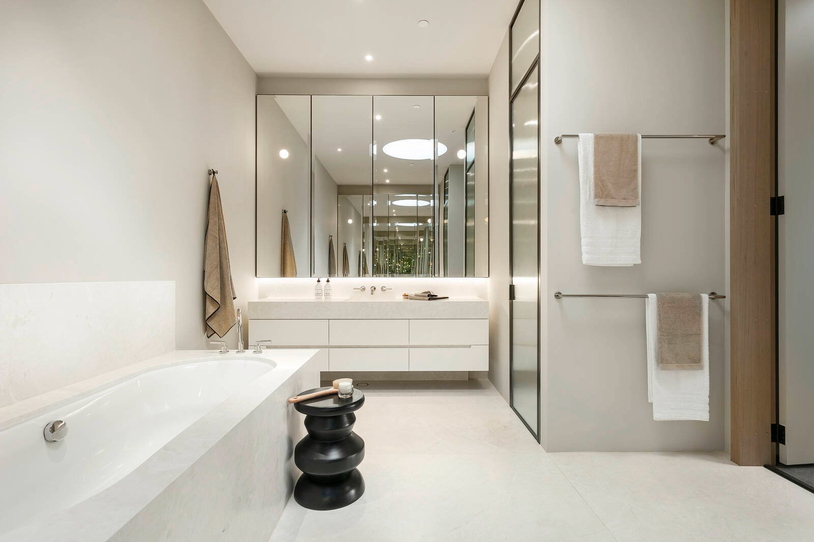 Real Estate and Property in Penthouse/209a Kooyong Road, Toorak, VIC