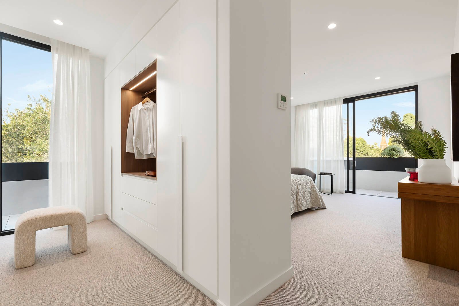 Real Estate and Property in Penthouse/589 Toorak Road, Toorak, VIC