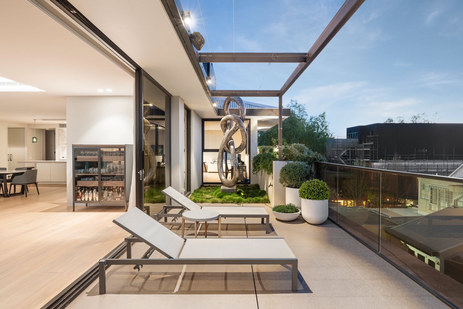 Penthouse/6 St Johns Lane, Toorak, 3142