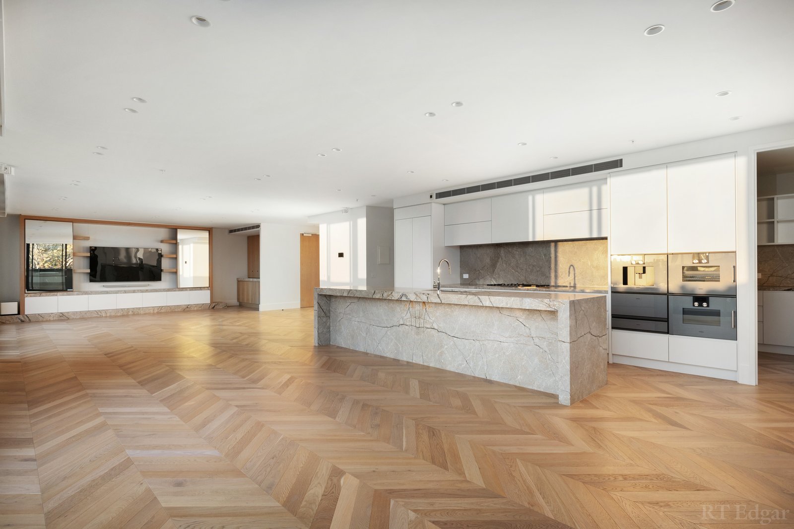 Real Estate and Property in Penthouse/663 Malvern Road, Toorak, VIC