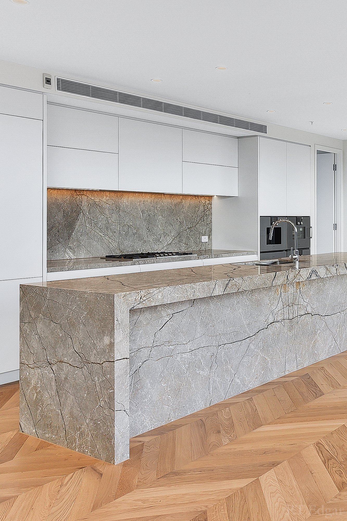 Real Estate and Property in Penthouse/663 Malvern Road, Toorak, VIC