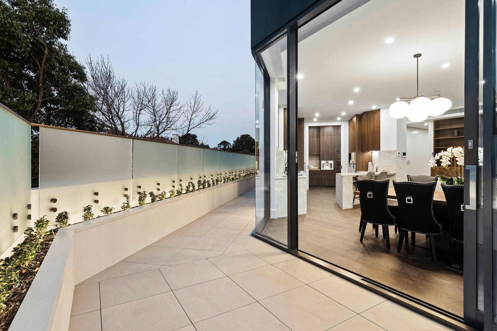 Real Estate and Property in Penthouse/700 Orrong Road, Toorak, VIC