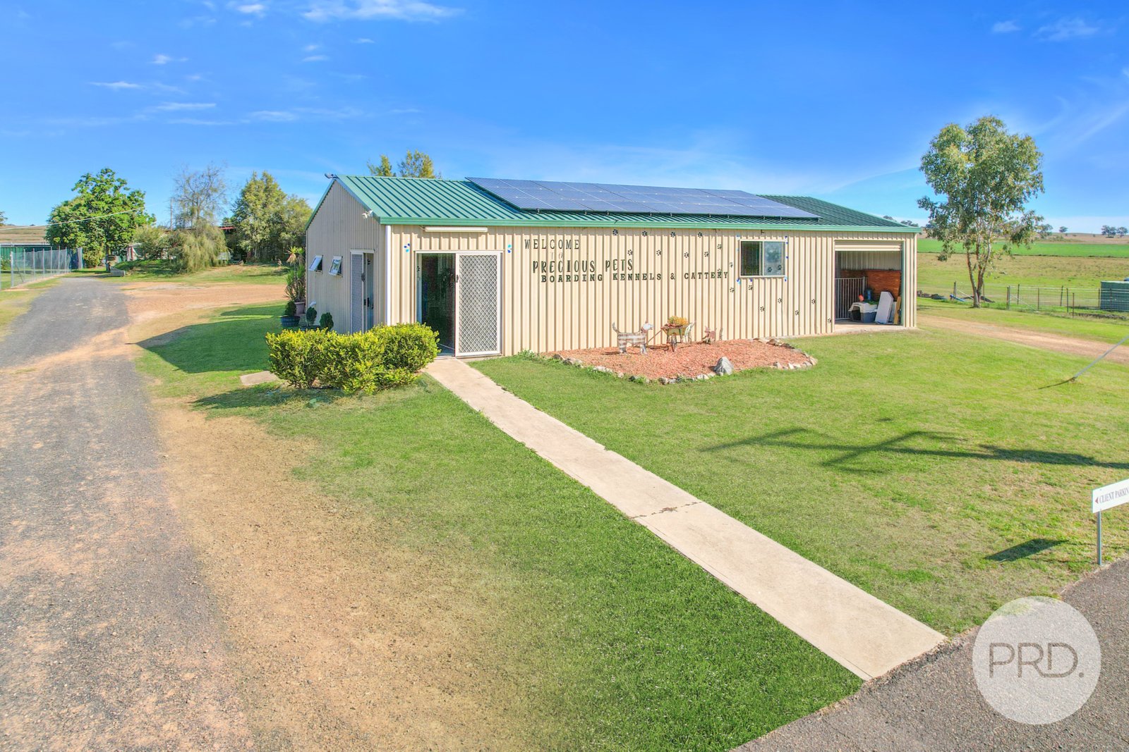 Precious Pets Boarding Kennel and Cattery  TAMWORTH 5