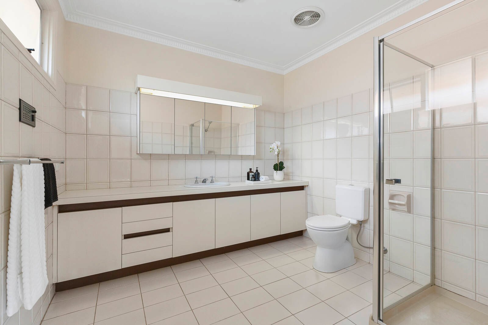 Real Estate and Property in R2/79 St Helens Road, Hawthorn East, VIC