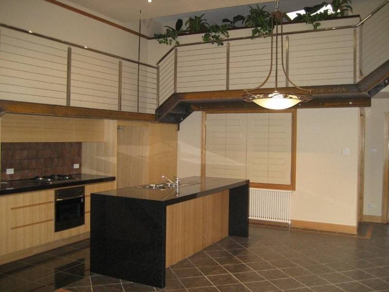 Gallery: rear 138 Thistlethwaite Street