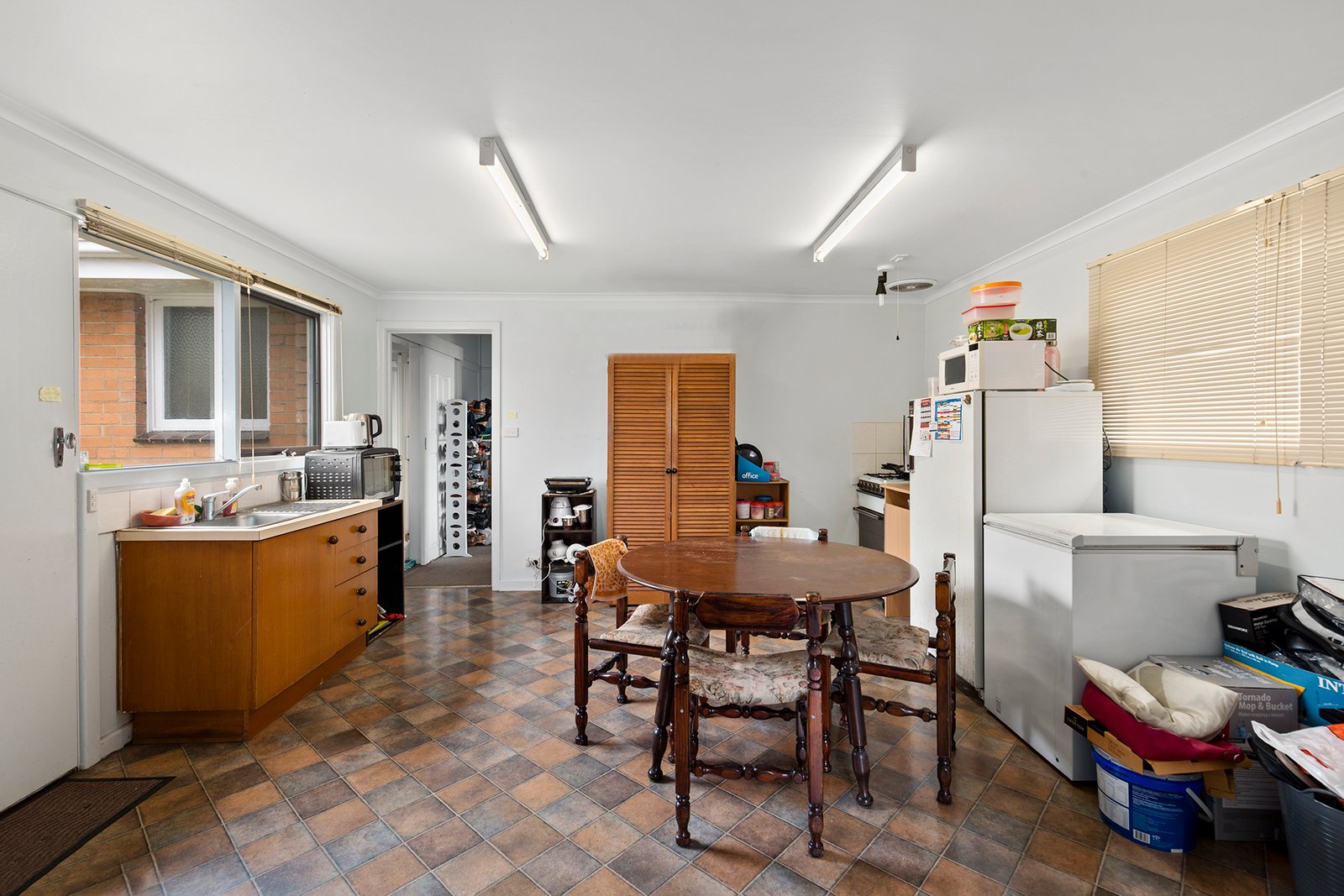 Gallery: Rear/13 McGuiness Road