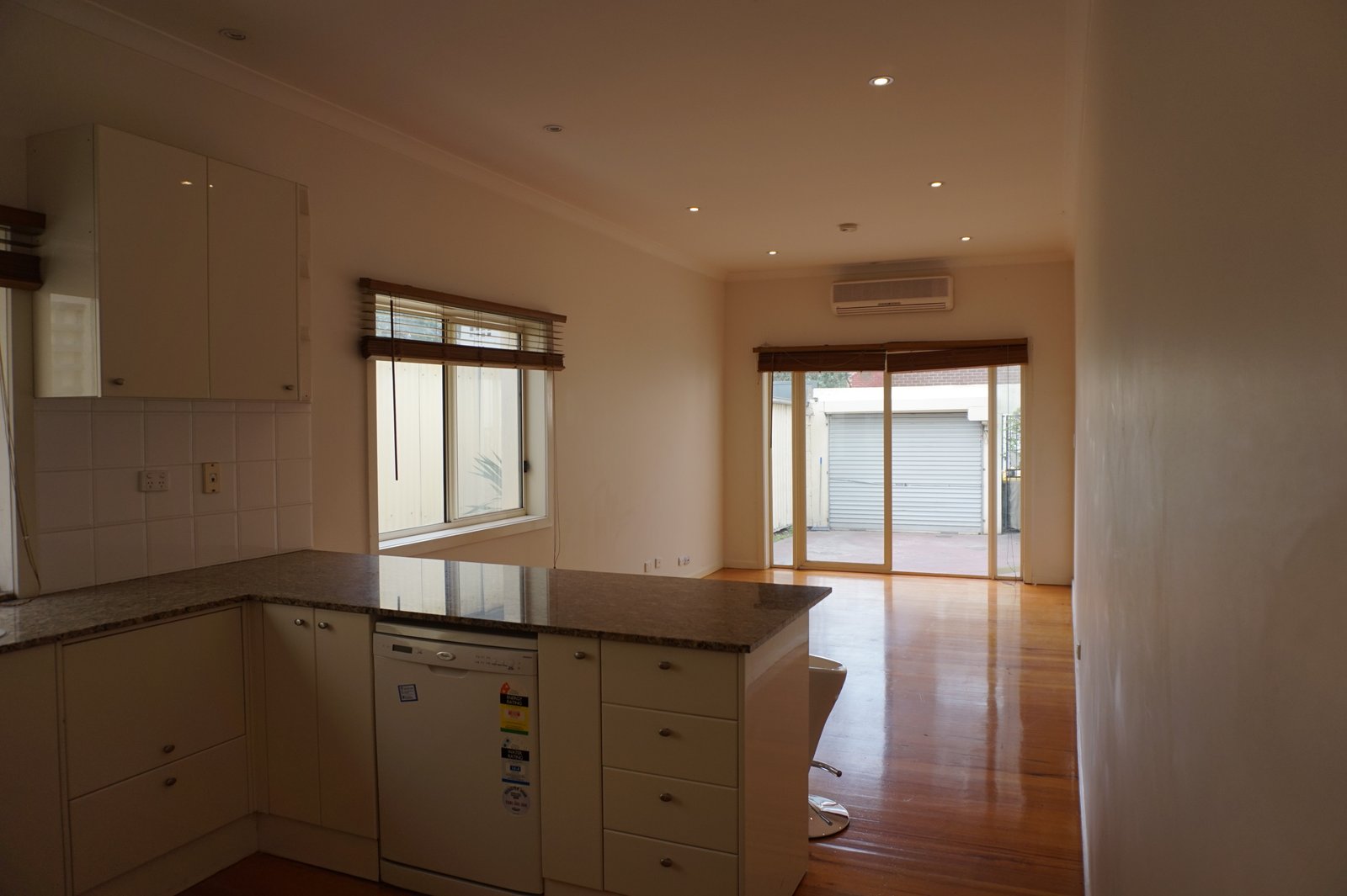Gallery: Rear/151 Victoria Avenue