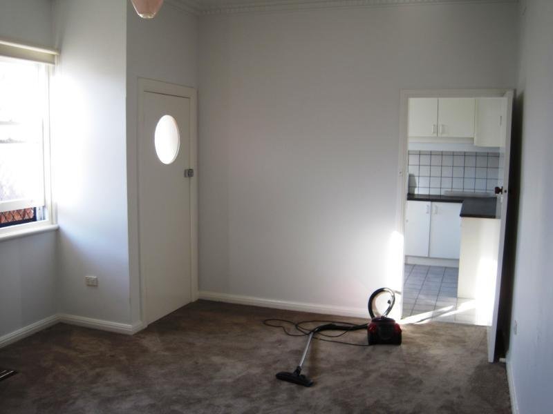 Gallery: Rear/234 McKinnon Road