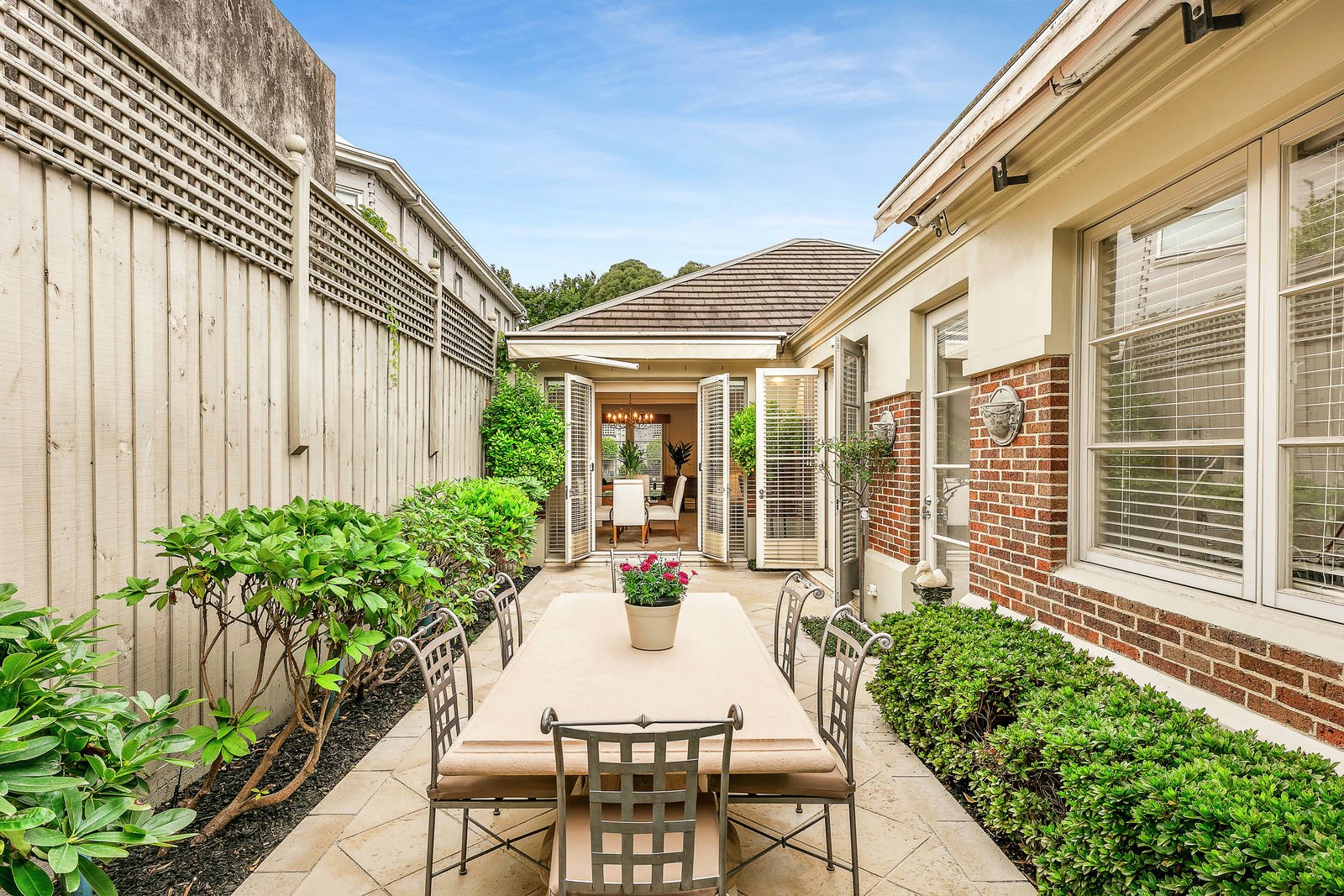 Residence 2/1009 Malvern Road, Toorak, VIC