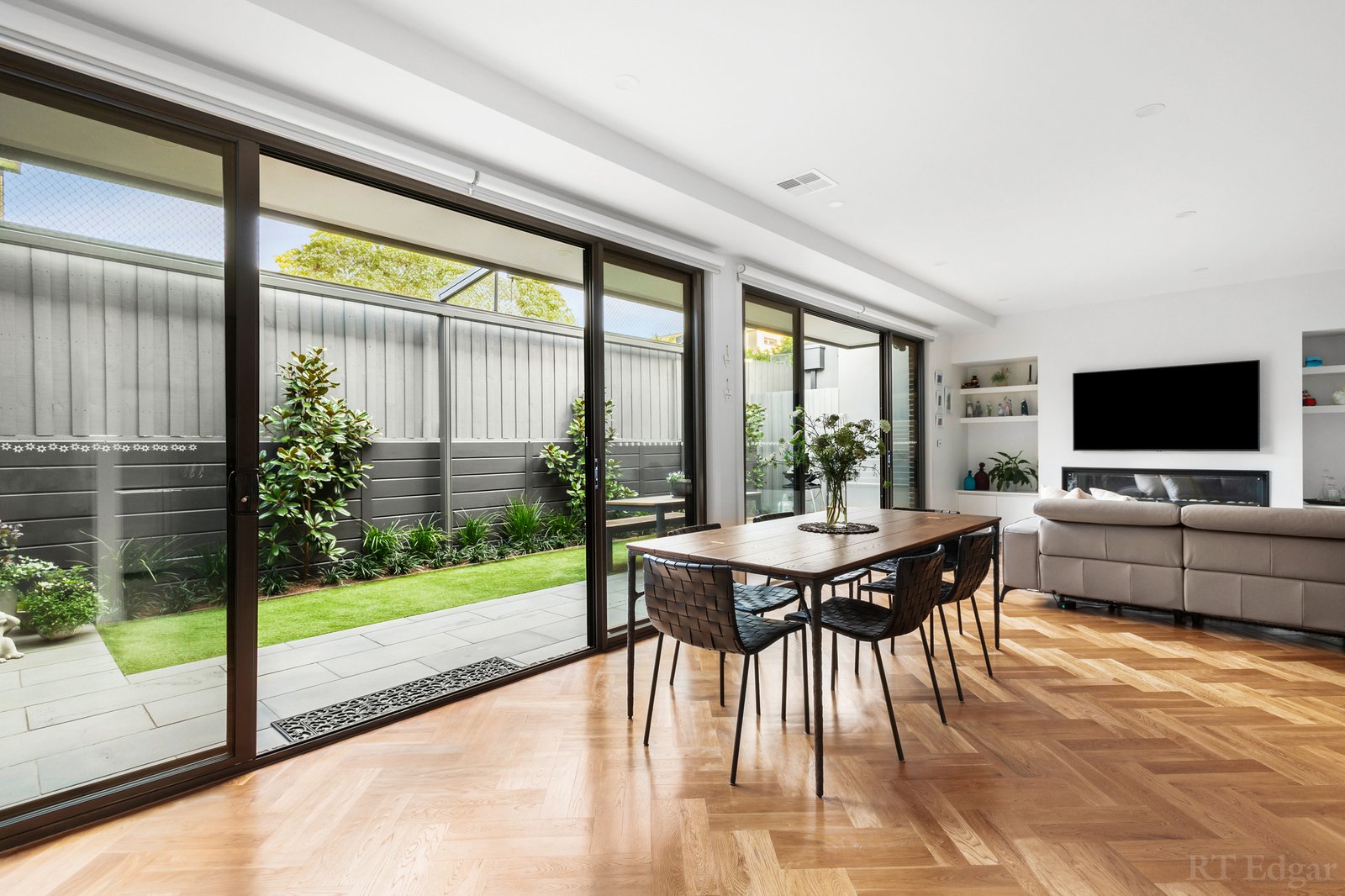 Real Estate and Property in Residence 2/20 Cornell Street, Camberwell, VIC