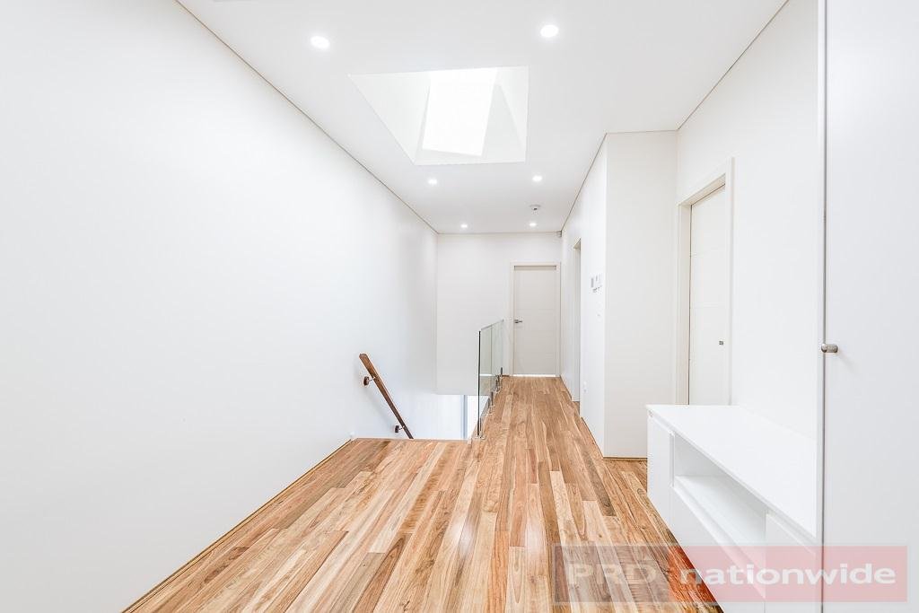  REVESBY 7