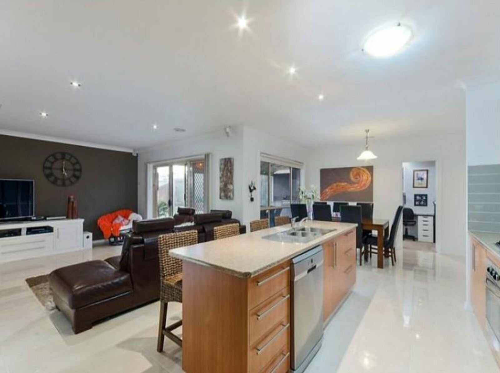Gallery: Room 5/70 Fogarty Avenue