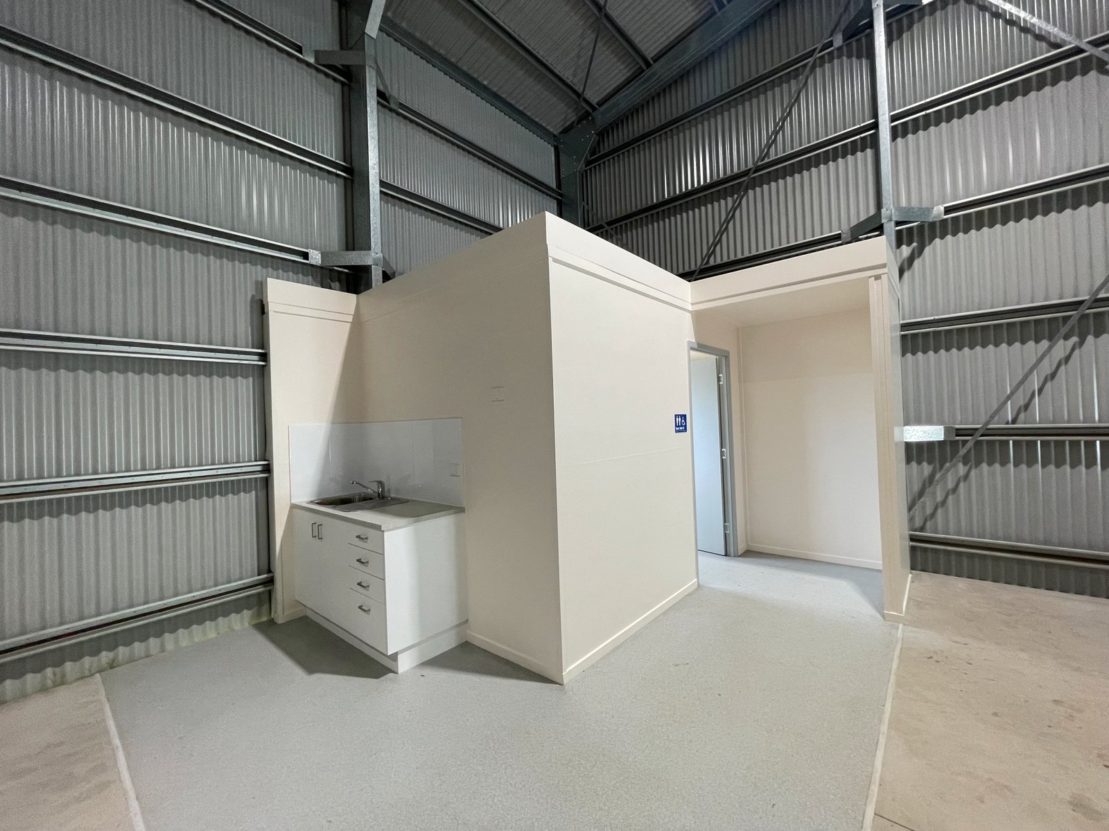 Shed 1B/6-8 Navelina Court DUNDOWRAN 4