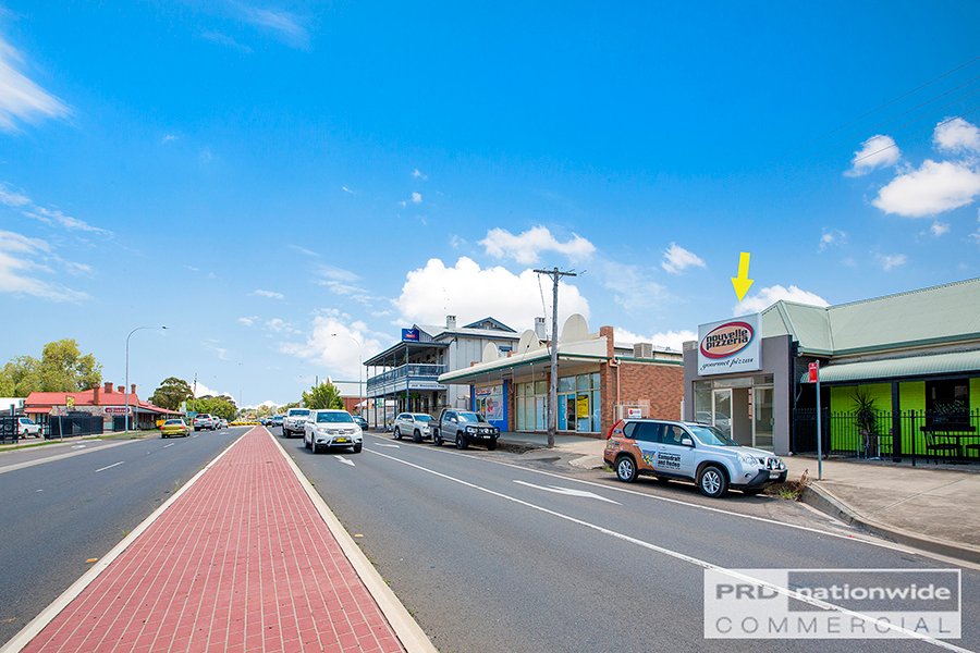Shop 1 164 Peel Street TAMWORTH 3
