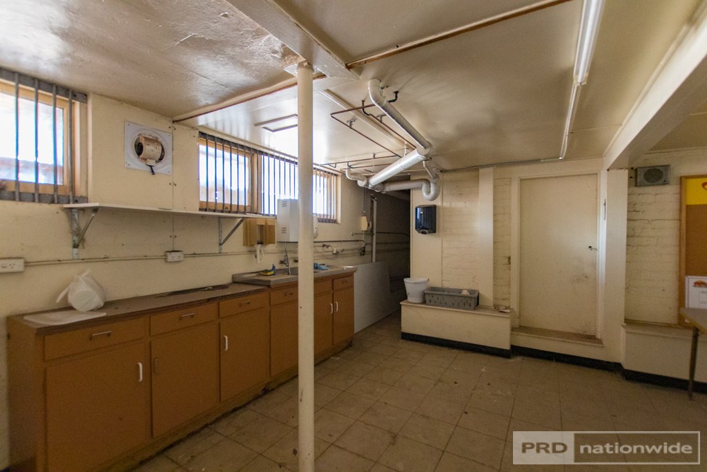 Shop 1, 81-85 Wynyard Street TUMUT 11