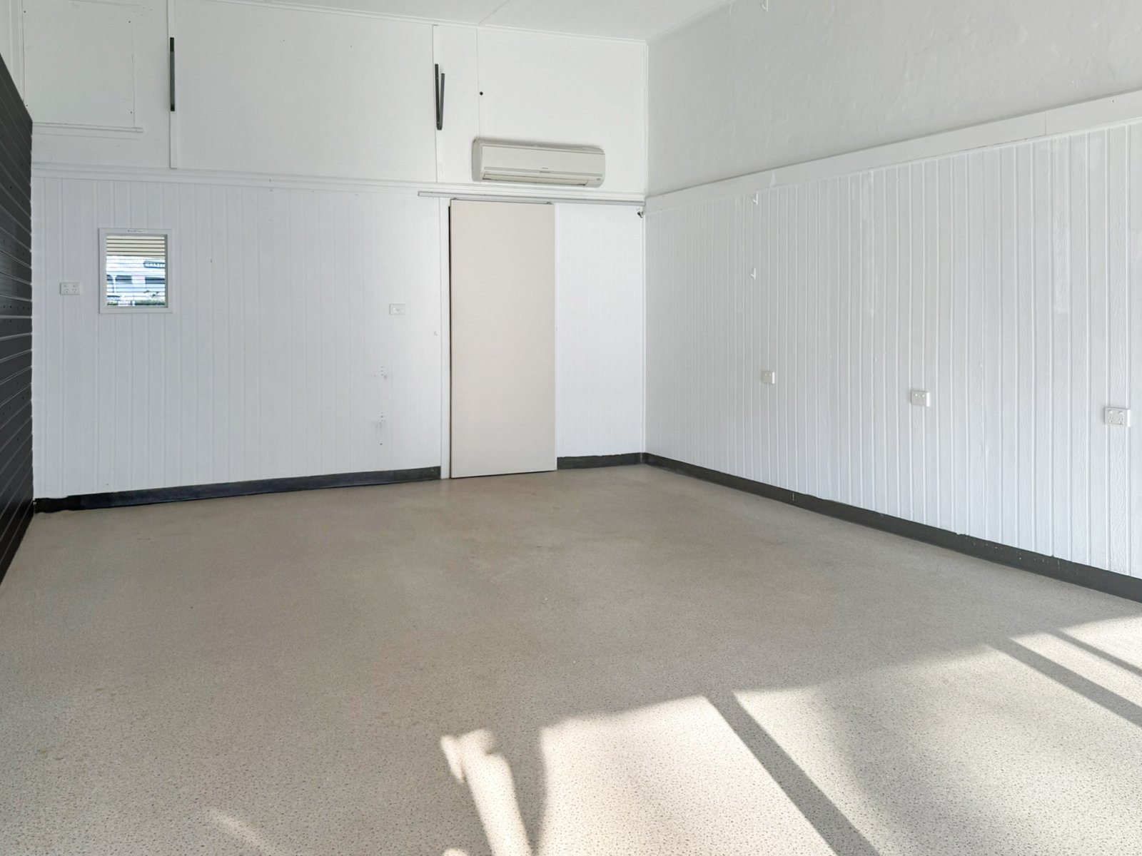 Shop 1 / 81 Bold Street LAURIETON 4