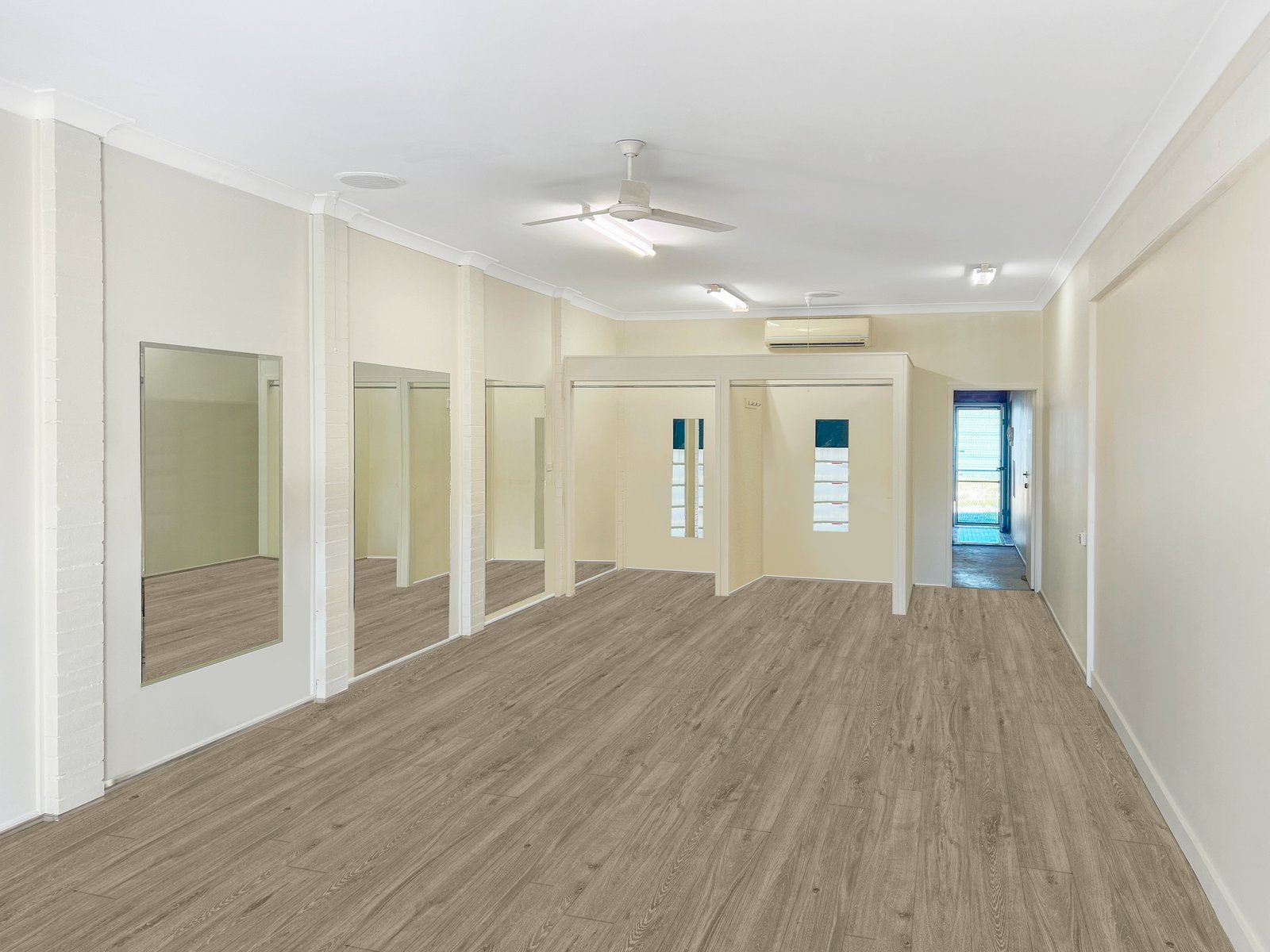 Shop 2, 10 Seymour  LAURIETON 2