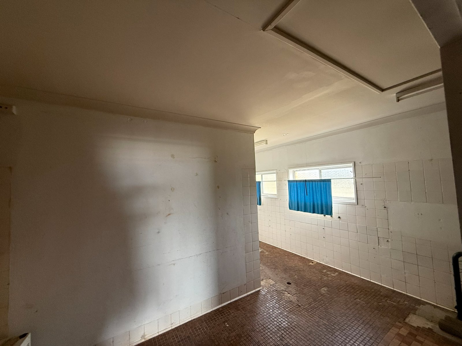 Shop 2 / 4 Kew Road LAURIETON 7