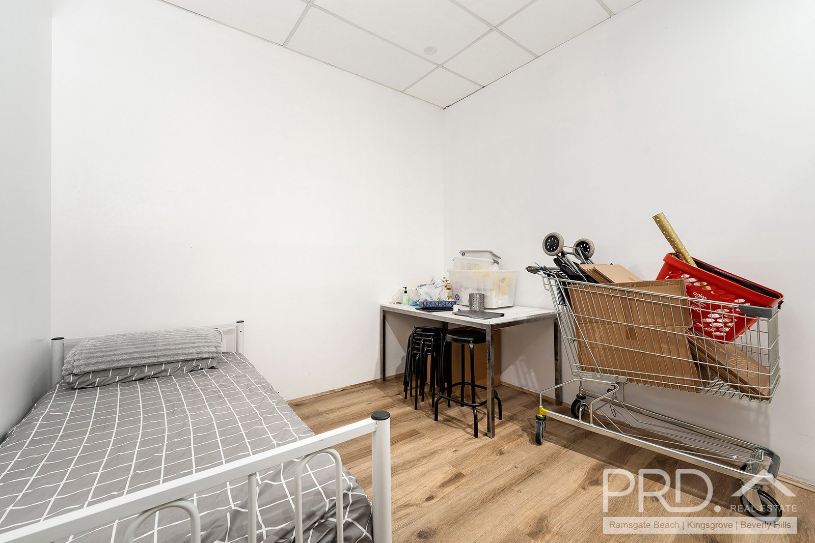 Shop 2/180-182 Broadway  CHIPPENDALE 5