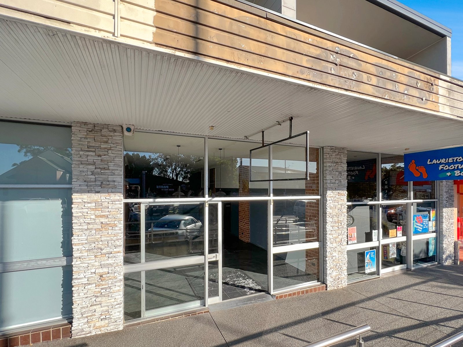 Shop 2/66 Bold Street LAURIETON 1