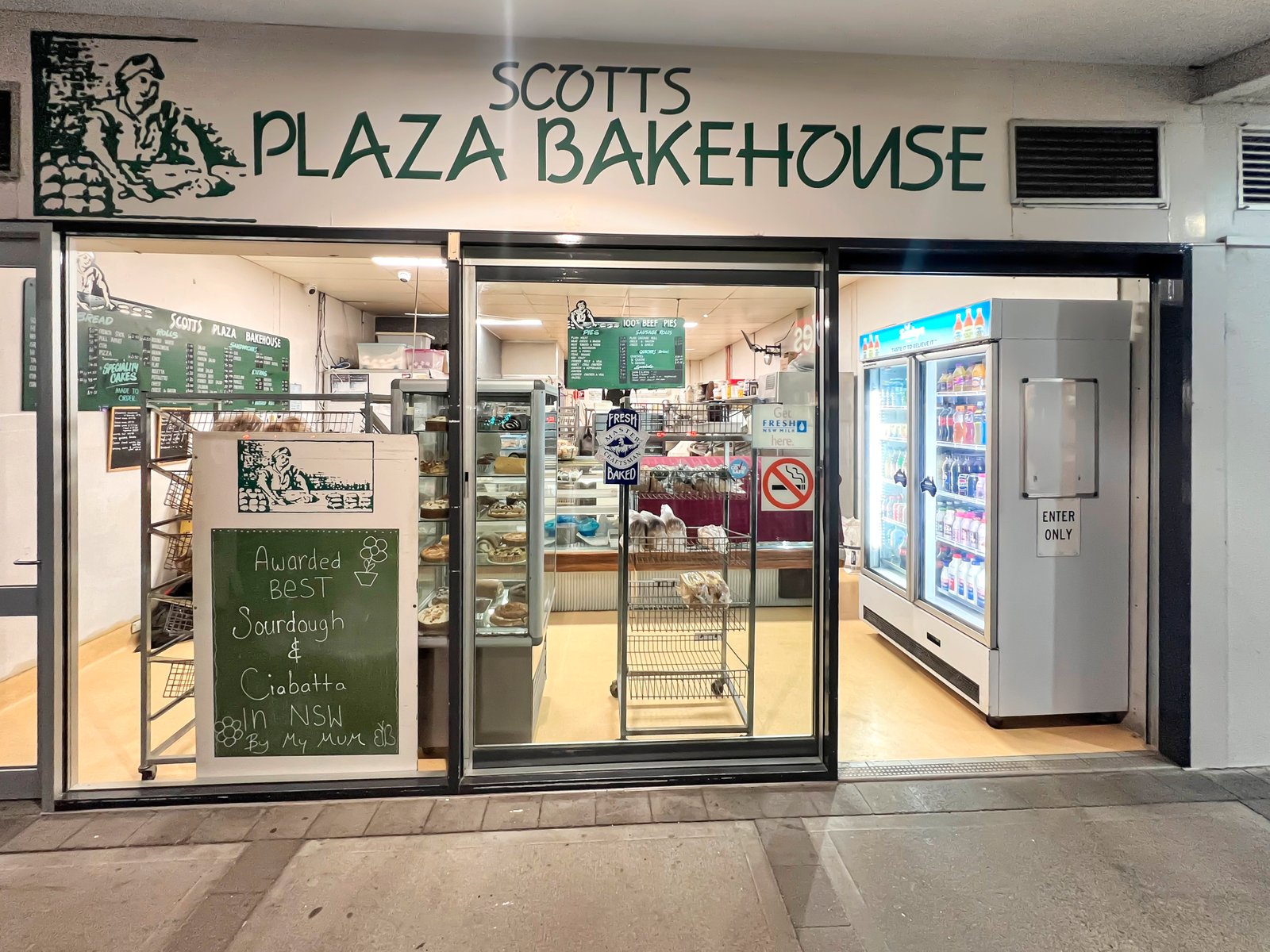 Shop 2/84 Bold Street LAURIETON 12