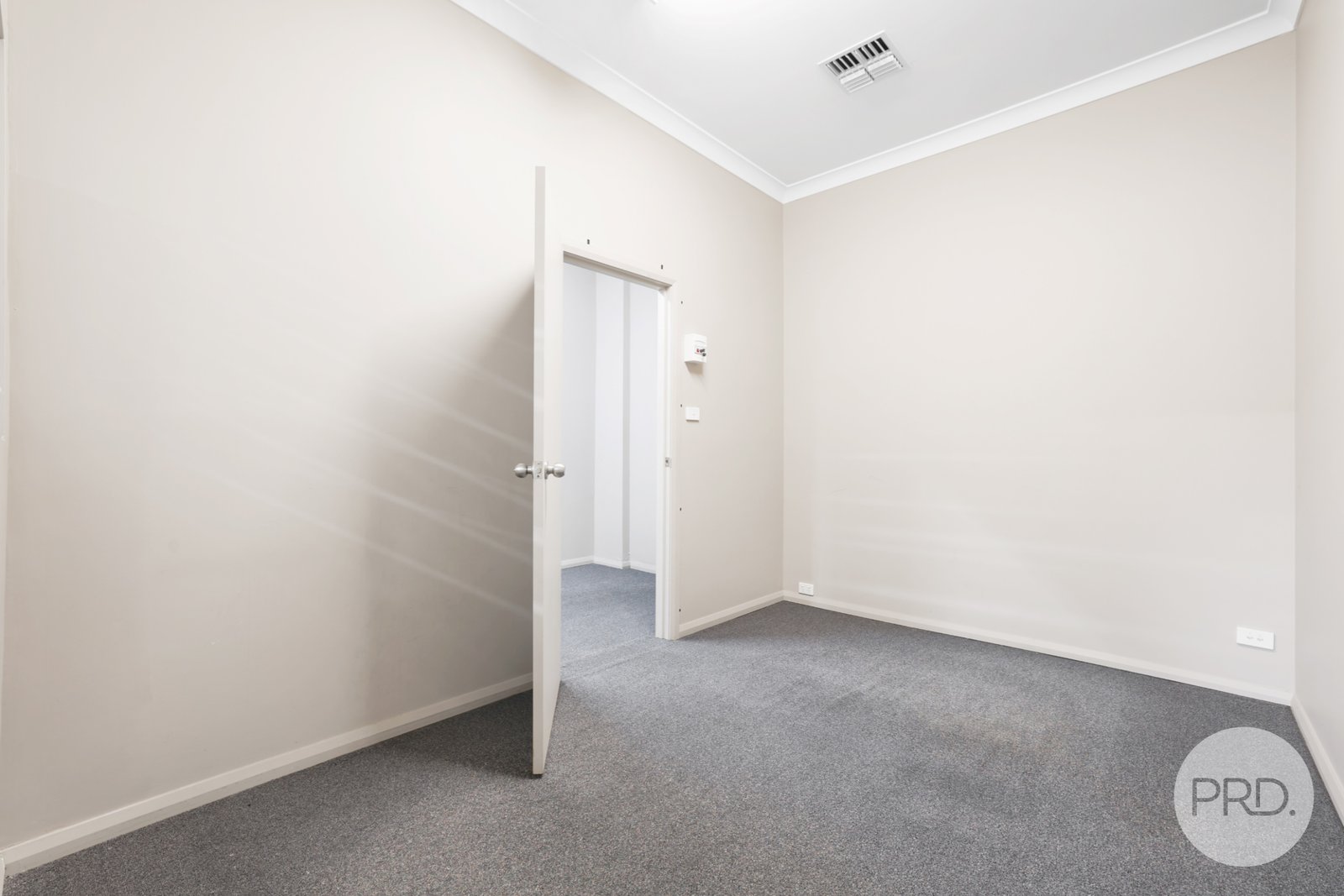 Shop 2/86 Bridge Street TAMWORTH 11