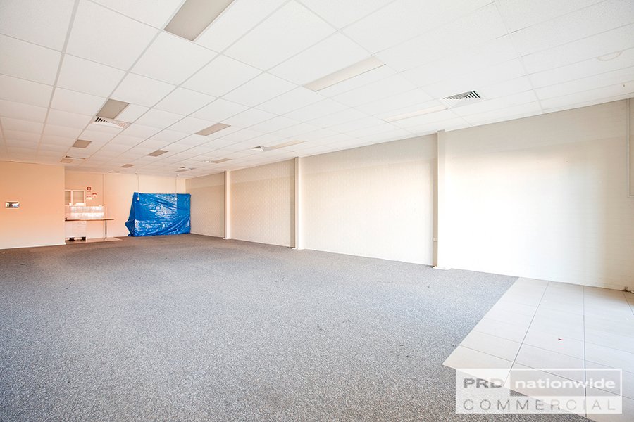 Shop 4, 164 Peel Street TAMWORTH 2