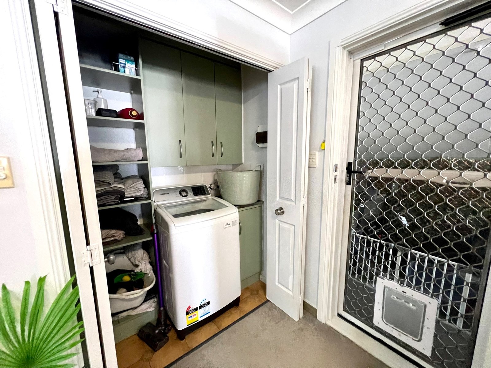 SITE 23 QUEEN STREET 1 JACARANDA Drive BOYNE ISLAND 8