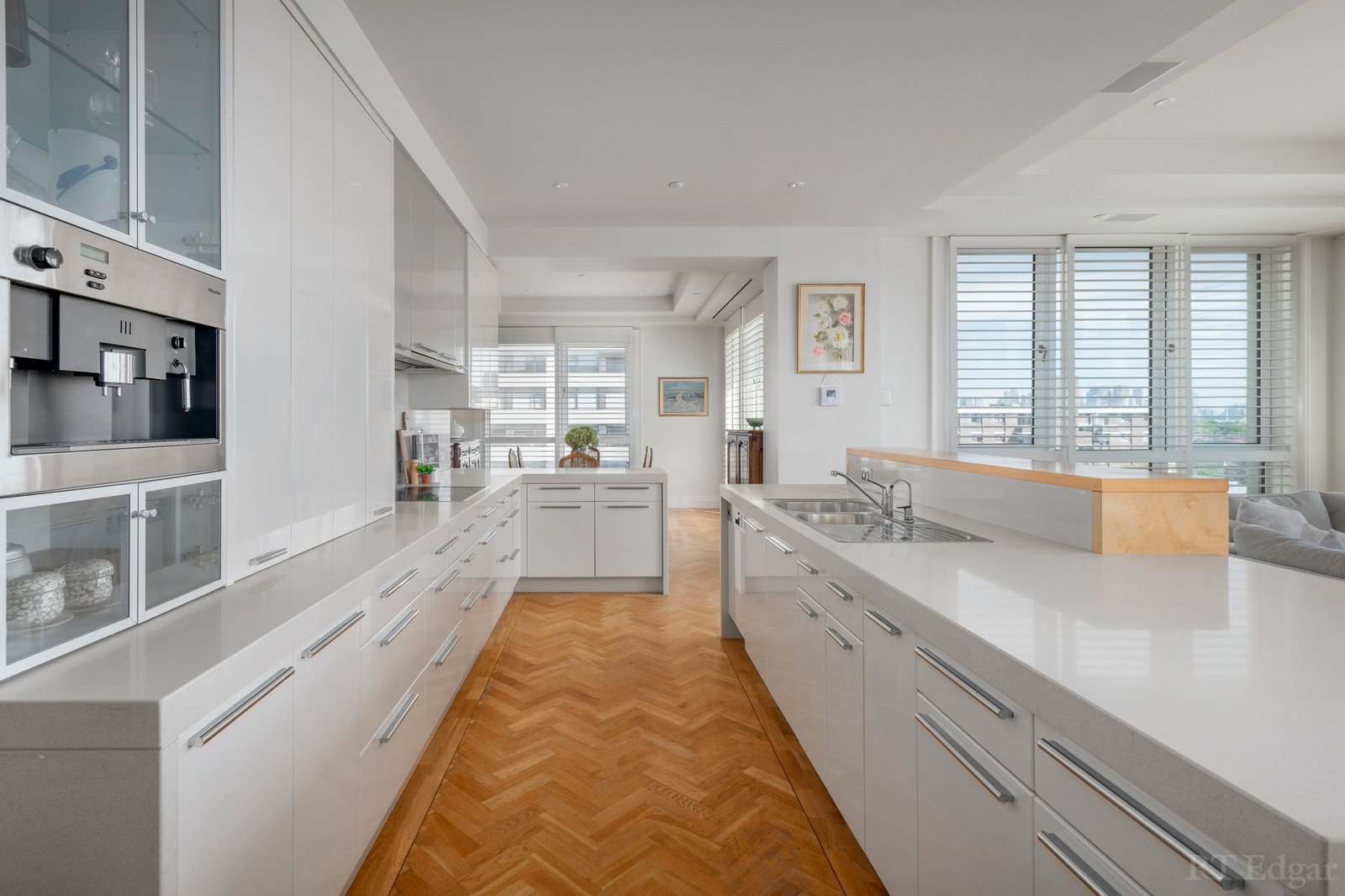 Real Estate and Property in Sub-Penthouse/392A Toorak Road, Toorak, VIC