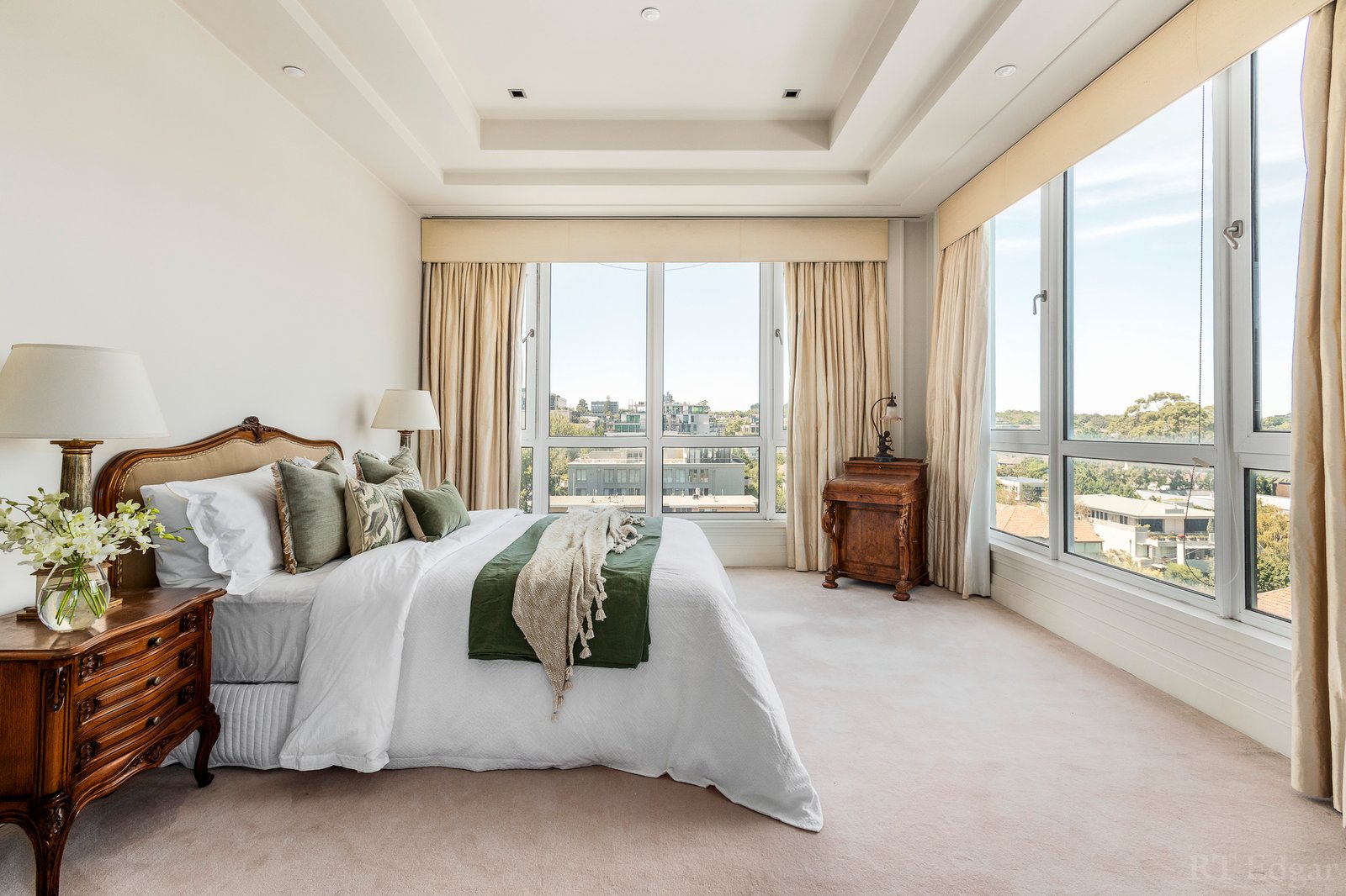 Real Estate and Property in Sub-Penthouse/392A Toorak Road, Toorak, VIC