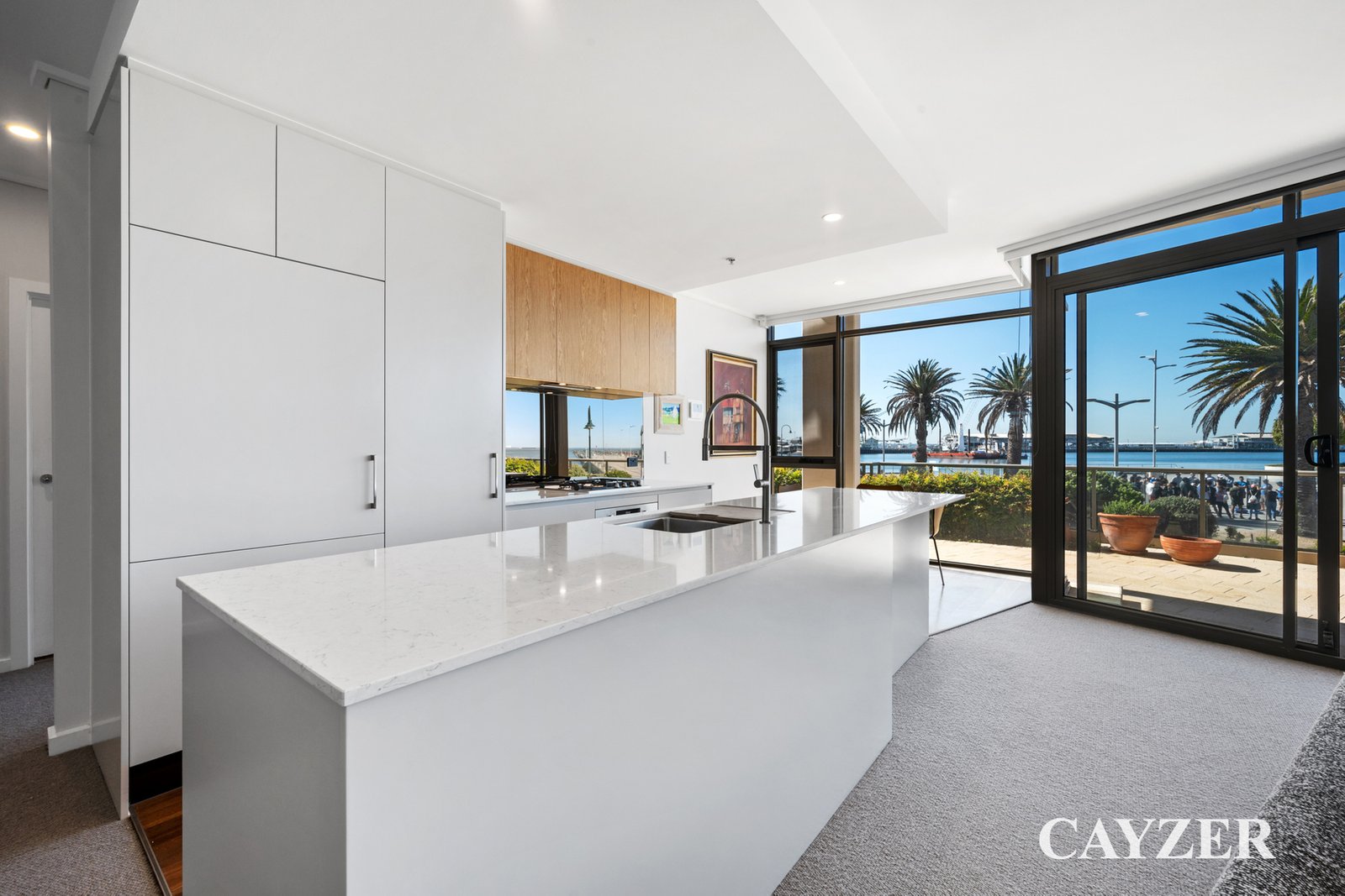 Gallery: T02/147 Beach Street