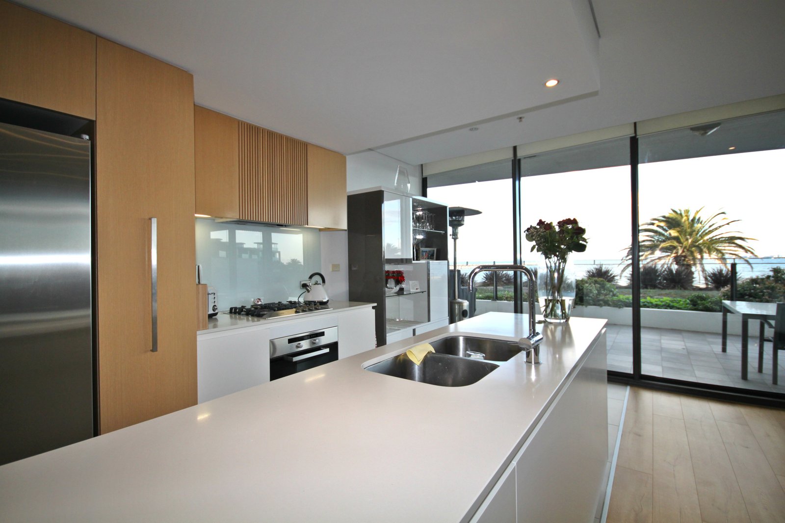 Gallery: T02/155 Beach Street