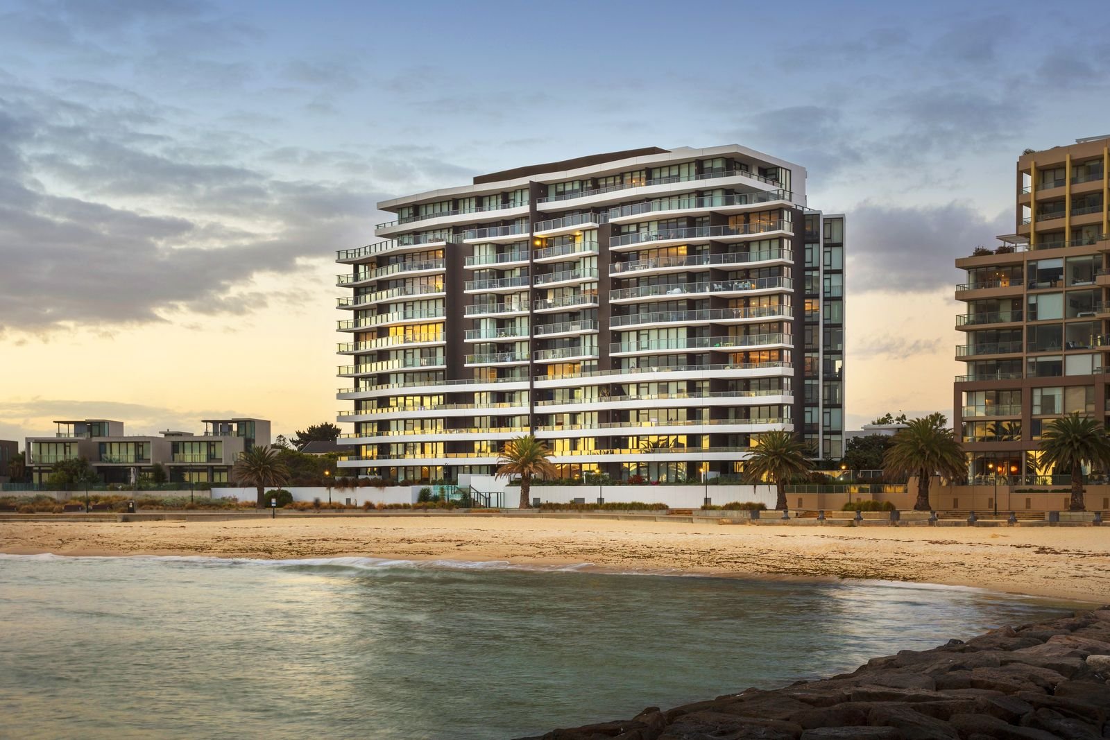 Gallery: T02/155 Beach Street