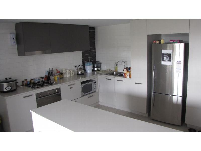 Gallery: T02/159 Beach Street