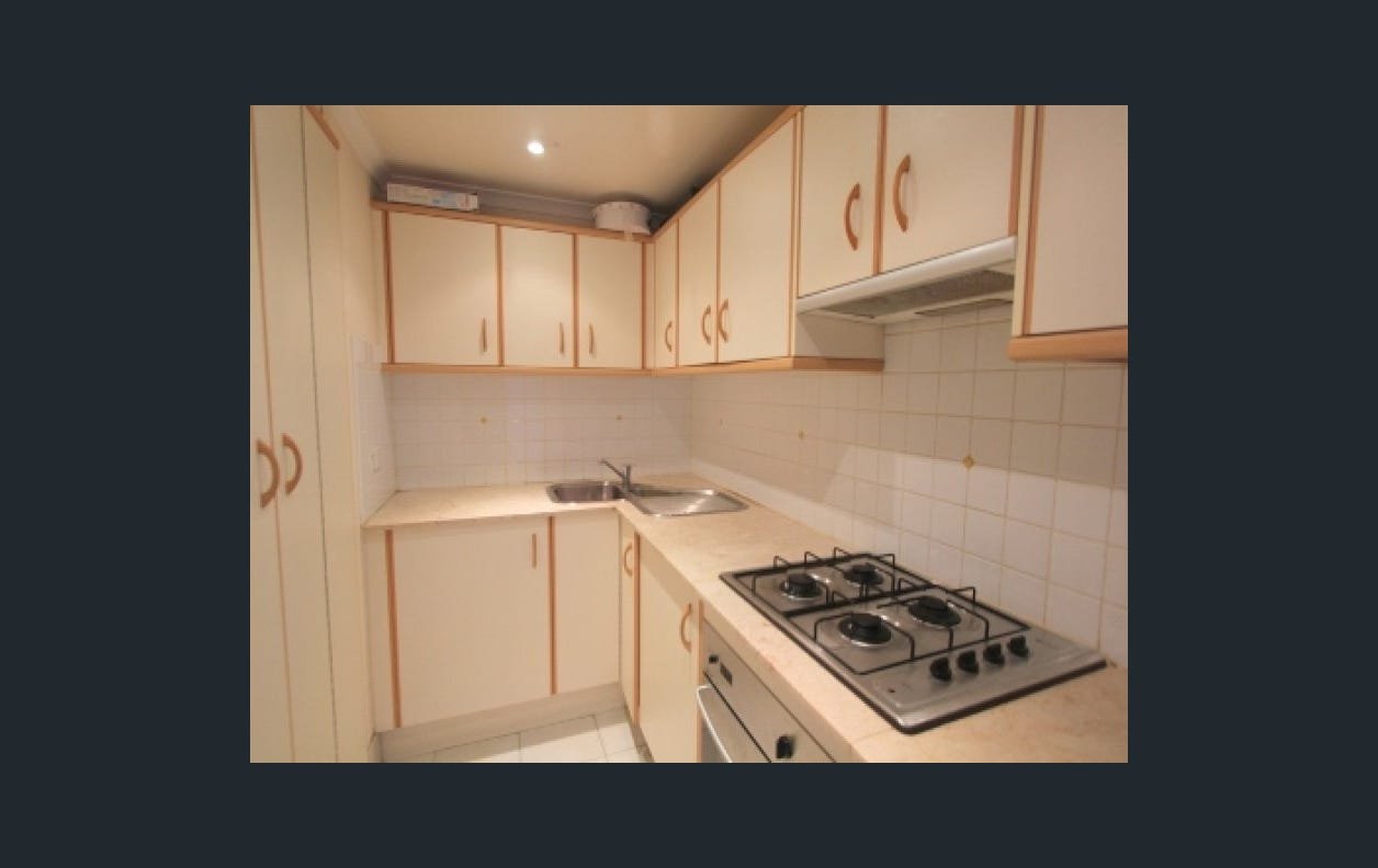 T1 505/588A-600 Railway Parade HURSTVILLE 5